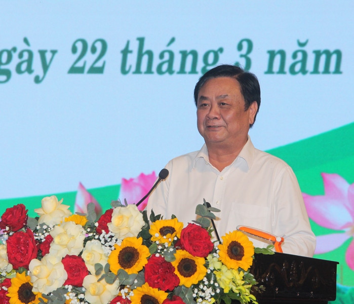 Bộ trưởng Nông nghiệp và Phát triển nông thôn phát biểu tại hội nghị. Bộ trưởng Nông nghiệp và Phát triển nông thôn phát biểu tại hội nghị.