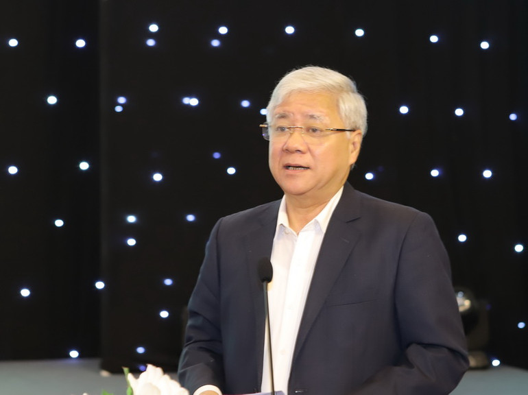 Bí thư Trung ương Đảng, Chủ tịch Ủy ban Trung ương Mặt trận Tổ quốc Việt Nam phát biểu tại hội nghị.