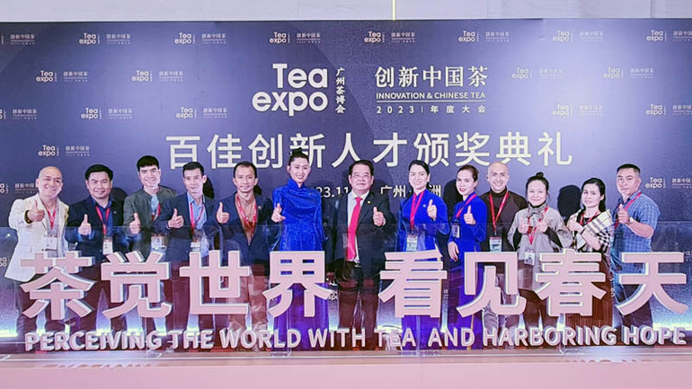 Đoàn Lâm Đồng tại sự kiện văn hóa trà thuộc chương trình Hội chợ triển lãm trà quốc tế Trung Quốc (Tea Expo).