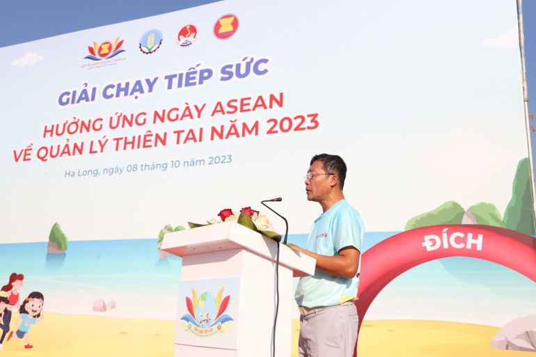 Ông Nguyễn Văn Tiến, Phó Cục trưởng Cục Quản lý đê điểu và phòng, chống thiên tai phát biểu khai mạc.