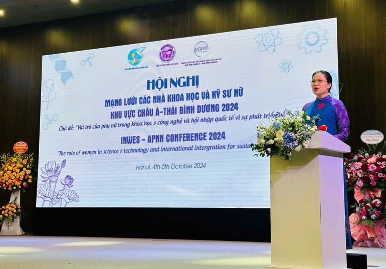 Chủ tịch Hội Liên hiệp Phụ nữ Việt Nam Hà Thị Nga khẳng định phụ nữ luôn khẳng định được vị thế, vai trò của mình trong lĩnh vực khoa học và công nghệ.