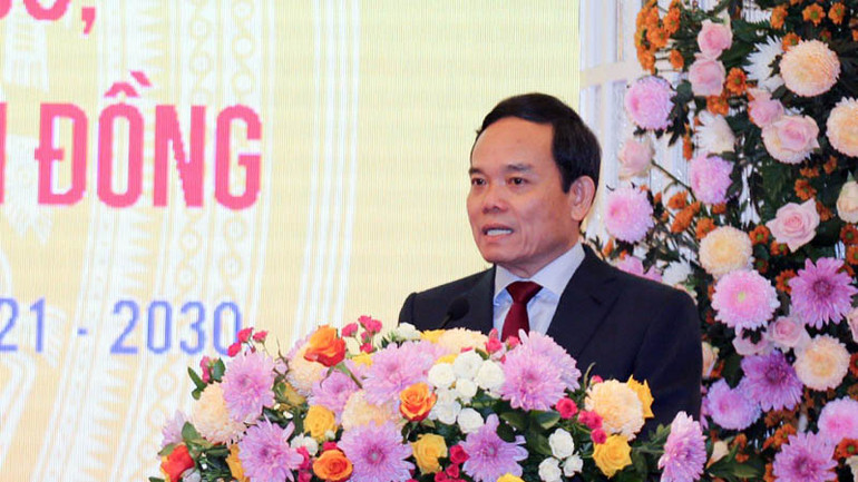 Phó Thủ tướng Trần Lưu Quang phát biểu ý kiến tại hội nghị.