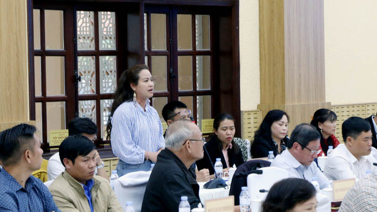 Đại diện doanh nghiệp phát biểu ý kiến tại hội nghị.