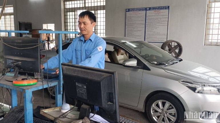 Các Trung tâm đăng kiểm xe cơ giới ở Thái Bình duy trì hoạt động để thu hồi vốn. Các Trung tâm đăng kiểm xe cơ giới ở Thái Bình duy trì hoạt động để thu hồi vốn.