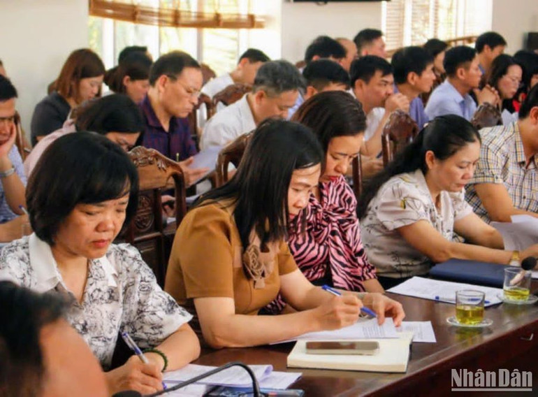 Các cán bộ quản lý giáo dục trên địa bàn tỉnh Thái Bình lĩnh hội, tiếp thu các nội dung được phổ biến, quán triệt tại hội nghị.