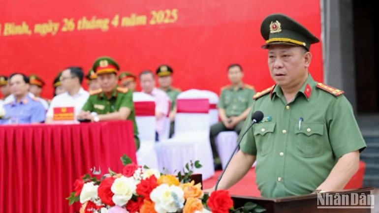Đại tá Trần Xuân Ánh, Giám đốc Công an tỉnh Thái Bình phát lệnh ra quân trấn áp tội phạm sáng 26/4/2025.