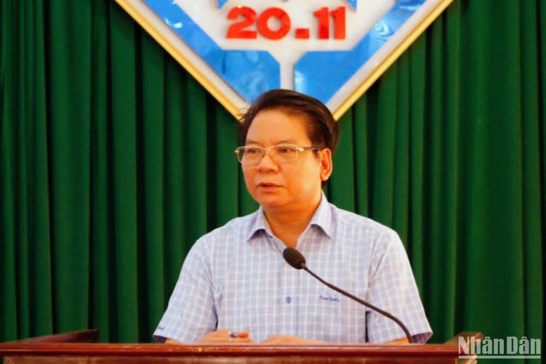 Giám đốc Sở Giáo dục và Đào tạo tỉnh Thái Bình Nguyễn Ngọc Hà phát biểu tại hội nghị.