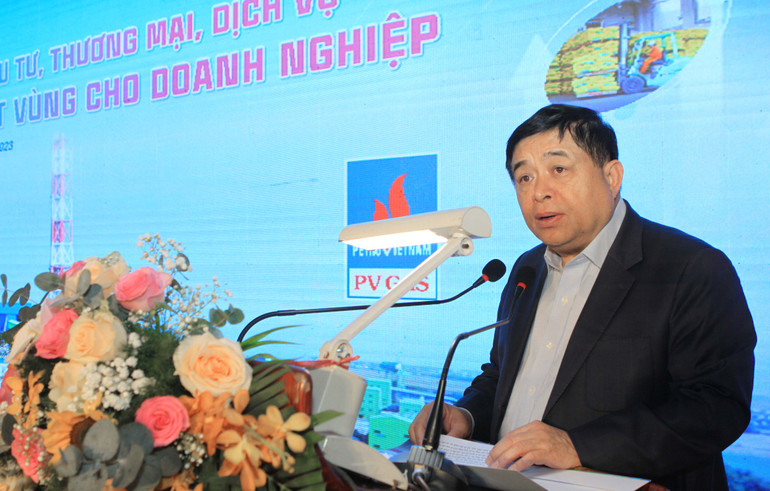 Bộ trưởng Kế hoạch và Đầu tư Nguyễn Chí Dũng cho biết sẽ xây dựng cơ chế, chính sách cụ thể để phát triển vùng đồng bằng sông Hồng.