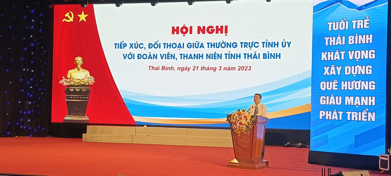 Đồng chí Ngô Đông Hải, Bí thư Tỉnh ủy Thái Bình phát biểu tại buổi đối thoại với đoàn viên, thanh niên.