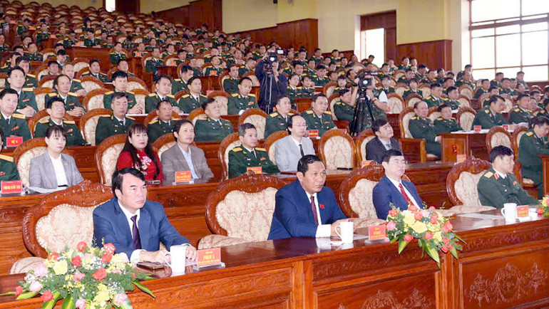 Các đồng chí lãnh đạo tỉnh Lâm Đồng tại Lễ khai giảng năm học 2024-2025 Học viện Lục quân.