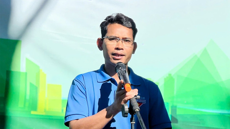 Bí thư Tỉnh đoàn, Phó Chủ tịch Thường trực Hội Liên hiệp thanh niên Việt Nam tỉnh Lâm Đồng Ndu Ha Biên phát biểu phát động trồng cây gây rừng.