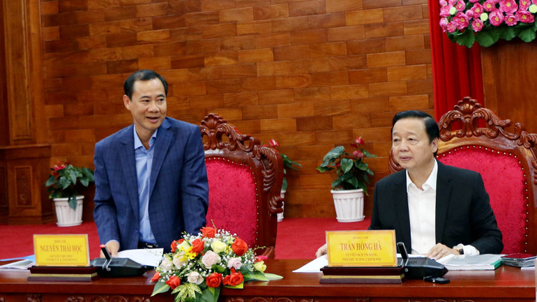 Quyền Bí thư Tỉnh ủy Lâm Đồng Nguyễn Thái Học phát biểu ý kiến tại buổi làm việc.