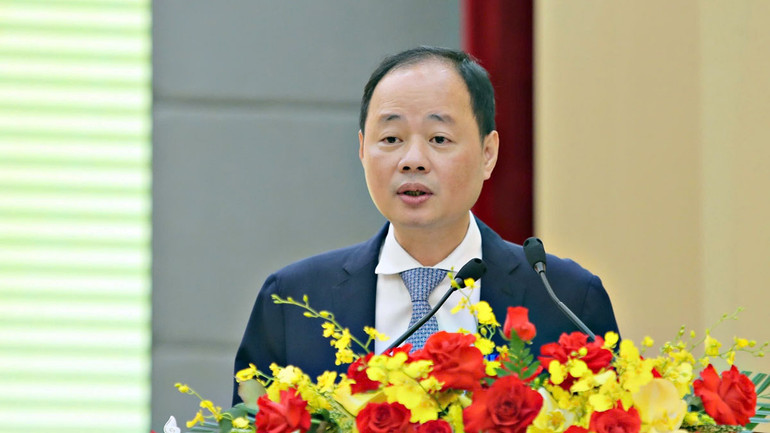 Chủ tịch Ủy ban nhân dân tỉnh Lâm Đồng Trần Hồng Thái phát biểu khai mạc đại hội.