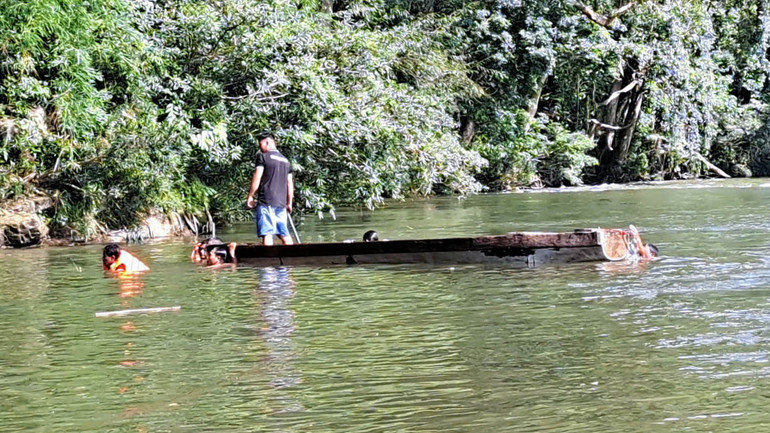 Lực lượng cứu hộ, cứu nạn đã tìm thấy thi thể học sinh thứ hai bị đuối nước.