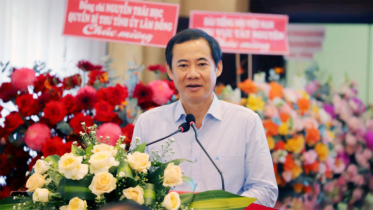 Quyền Bí thư Tỉnh ủy Lâm Đồng Nguyễn Thái Học phát biểu ý kiến tại Hội thảo. Quyền Bí thư Tỉnh ủy Lâm Đồng Nguyễn Thái Học phát biểu ý kiến tại Hội thảo.