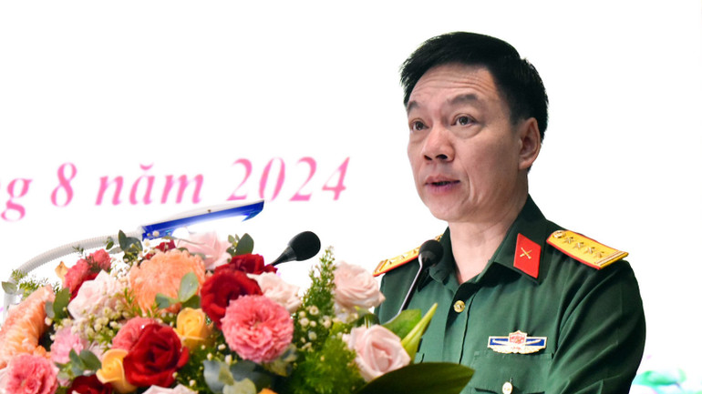 Đại tá Nguyễn Thế Mạnh, Phó Cục trưởng Tuyên huấn phát biểu khai mạc.