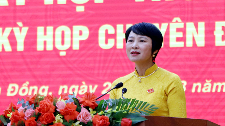 Đồng chí Phạm Thị Phúc phát biểu nhận nhiệm vụ. Đồng chí Phạm Thị Phúc phát biểu nhận nhiệm vụ.