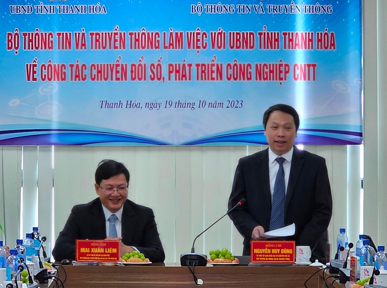 Thứ trưởng Thông tin và Truyền thông phát biểu tại buổi làm việc với tỉnh Thanh Hóa.