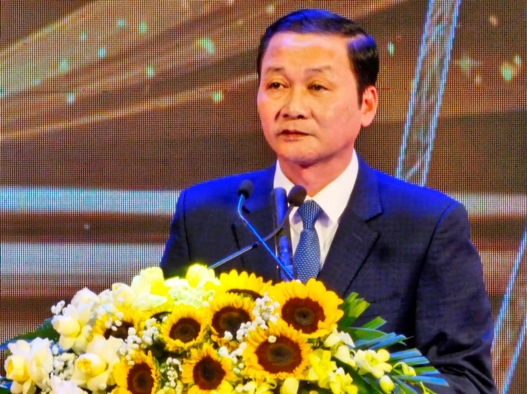 Chủ tịch Ủy ban nhân dân tỉnh Thanh Hóa phát biểu tại buổi lễ.