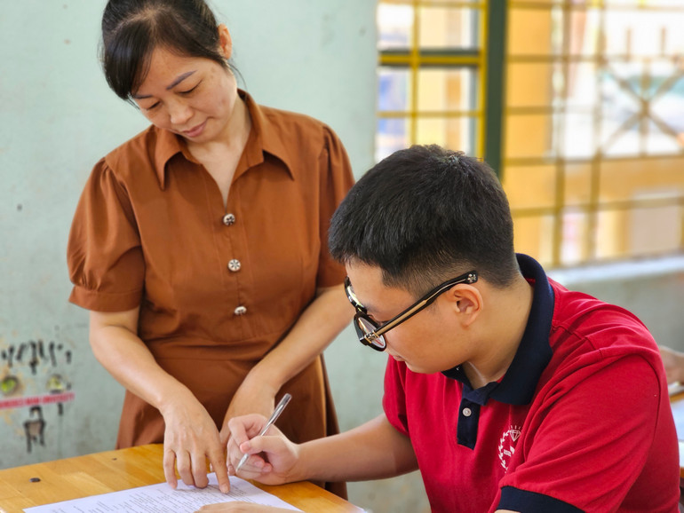 Phát hiện đảng viên từ học sinh trung học phổ thông là trách nhiệm của mỗi đảng viên, giáo viên ở Thanh Hóa.