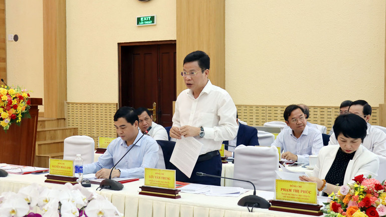 Lãnh đạo tỉnh Đắk Nông phát biểu ý kiến tại buổi làm việc.