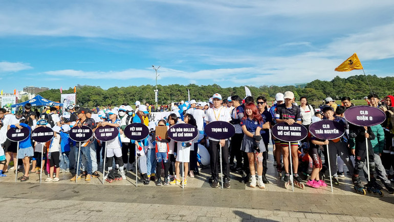 Các đội tham gia Giải đua Roller Sports các đội mạnh quốc gia năm 2023. Các đội tham gia Giải đua Roller Sports các đội mạnh quốc gia năm 2023.