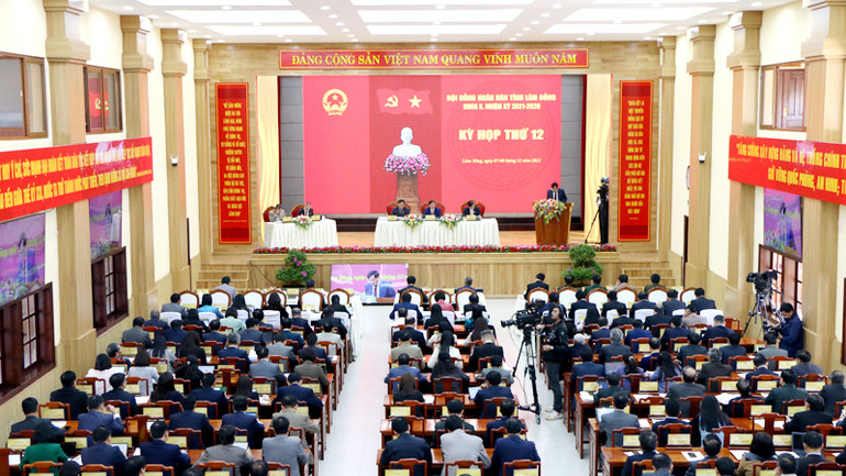 Quang cảnh kỳ họp thứ 12, Hội đồng nhân dân tỉnh Lâm Đồng khóa 10.