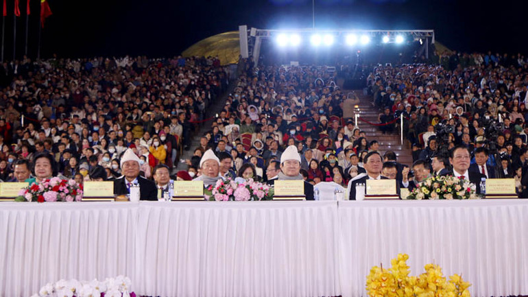 Các đồng chí lãnh đạo, nguyên lãnh đạo Đảng, Nhà nước tại Lễ kỷ niệm 130 năm Đà Lạt hình thành và phát triển. Các đồng chí lãnh đạo, nguyên lãnh đạo Đảng, Nhà nước tại Lễ kỷ niệm 130 năm Đà Lạt hình thành và phát triển.