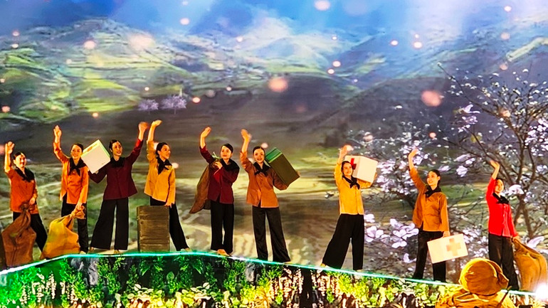 Dân công Thanh Hóa tham gia chiến dịch Điện Biên Phủ.