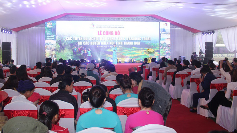 Quang cảnh buổi lễ.