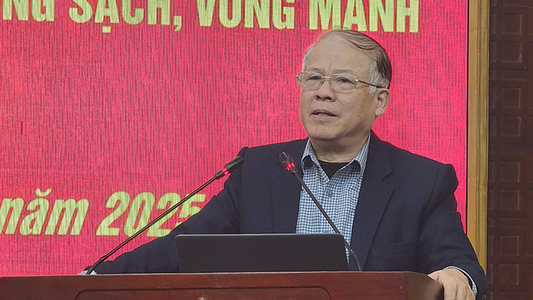 Báo cáo viên giới thiệu chuyên đề học tập và làm theo tư tưởng, đạo đức, phong cách Hồ Chí Minh năm 2025.