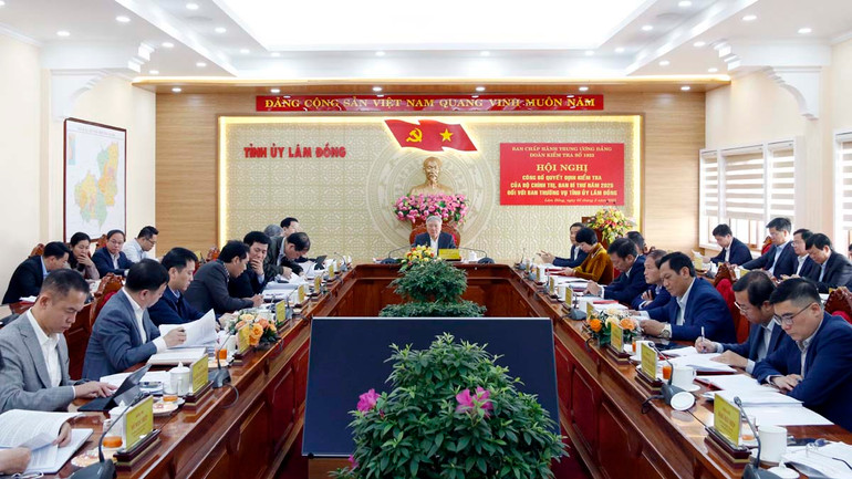 Quang cảnh hội nghị.