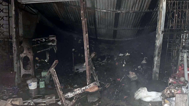 Khu vực bị hỏa hoạn là kho chứa len có diện tích khoảng 200m2.