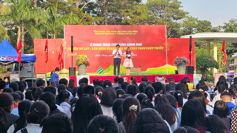 Quang cảnh sự kiện.