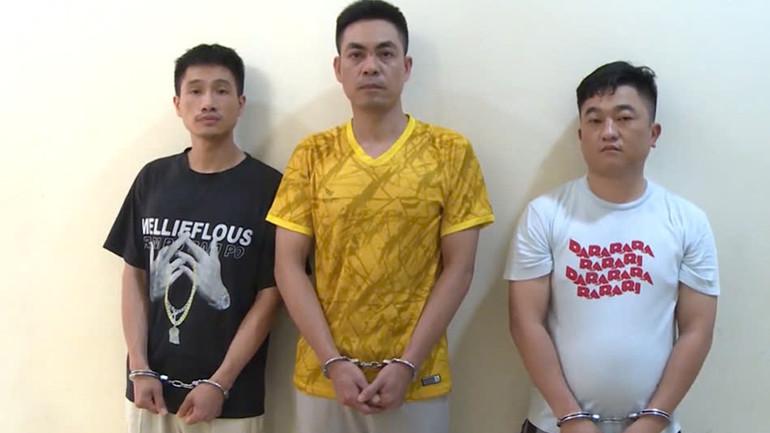 Các đối tượng bị cơ quan công an bắt giữ.