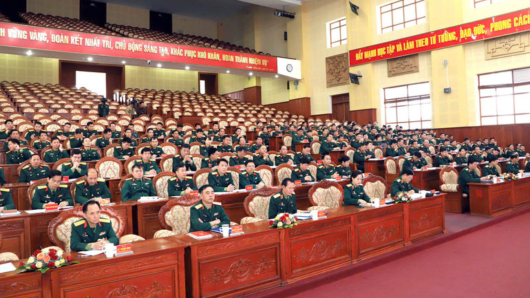 Đại biểu tham dự hội nghị.