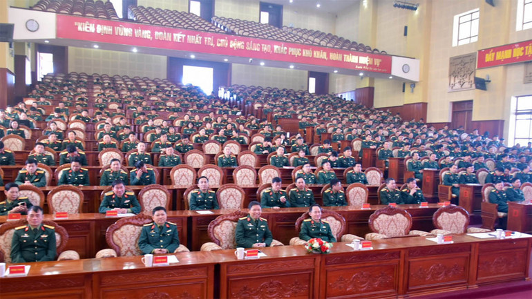 Đại biểu tham dự hội nghị.