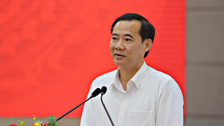 Quyền Bí thư Tỉnh ủy Lâm Đồng Nguyễn Thái Học phát biểu giao nhiệm vụ tại buổi công bố quyết định về công tác cán bộ.