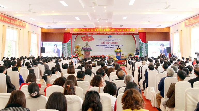 Quang cảnh Lễ kỷ niệm. Quang cảnh Lễ kỷ niệm.