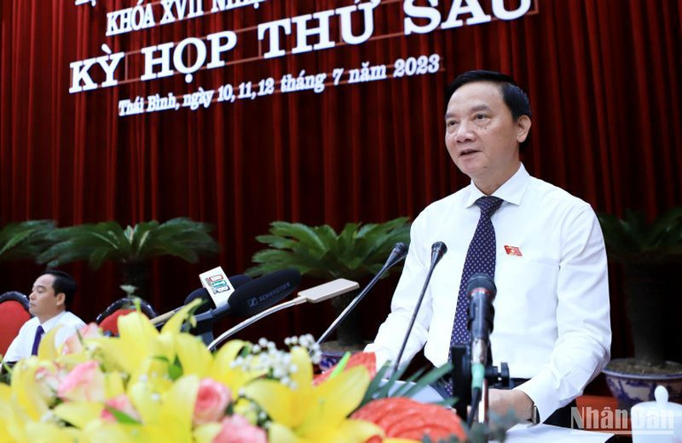 Phó Chủ tịch Quốc hội Nguyễn Khắc Định phát biểu tại Kỳ họp thứ 6, Hội đồng nhân dân tỉnh Thái Bình khóa 17, nhiệm kỳ 2021-2026.