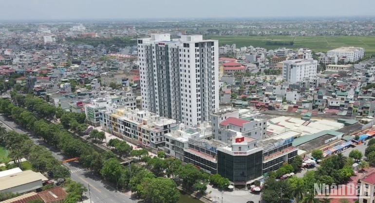 Dự án tòa chung cư Thành công Tower tại phường Quang Trung (thành phố Thái Bình) do Công ty cổ phần tư vấn xây dựng Thành Công làm chủ đầu tư cao 18 tầng, bao gồm 200 căn hộ.