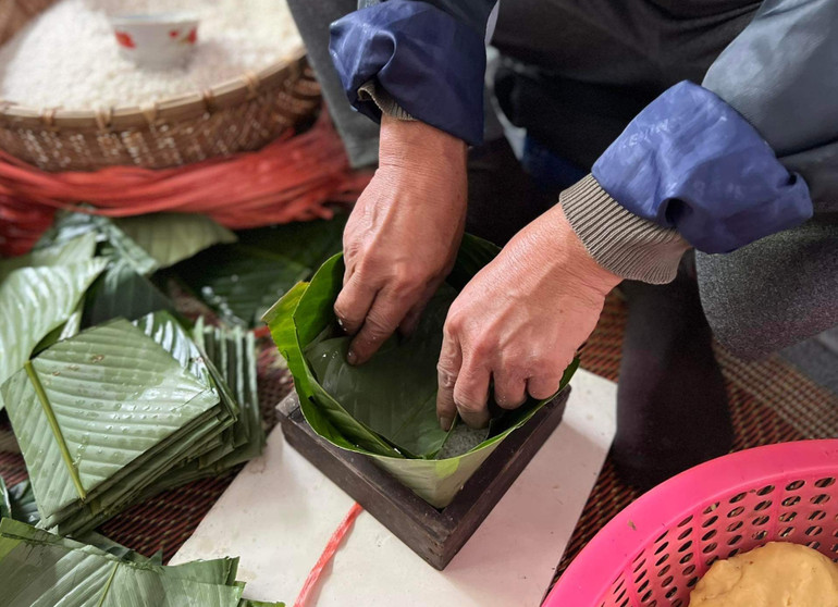 Trải qua biến thiên của thời gian, bánh chưng cầu Báng vẫn giữ được cốt cách, hương vị truyền thống.