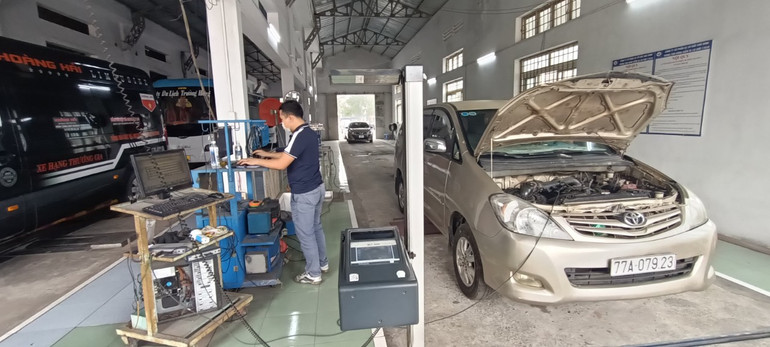 Tính trung bình, số lượng xe con không đạt tiêu chuẩn khi kiểm định chiếm từ 15-20%.