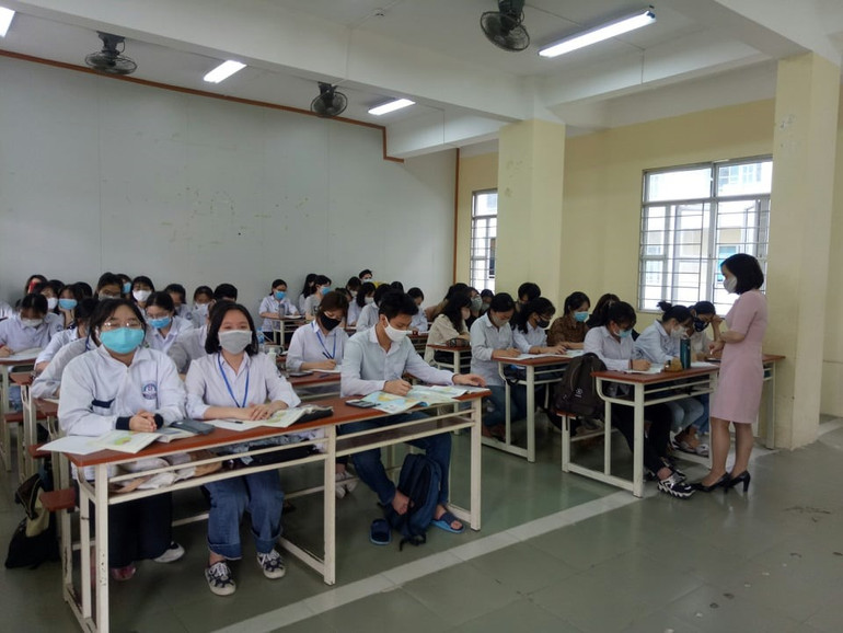 Việc được học thêm, tích lũy kiến thức là nhu cầu chính đáng của học sinh.