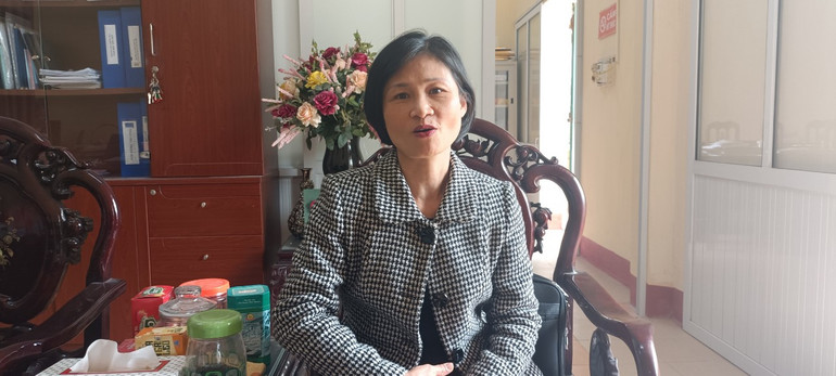 Cô Nguyễn Thị Hoa, Trường THCS Lương Thế Vinh (thành phố Thái Bình) cho hay, việc "đóng băng" dạy thêm, học thêm thời điểm này tác động lớn đến học sinh lớp 9 chuẩn bị thi chuyển cấp, bởi học sinh cần được dung nạp rất nhiều kiến thức cho kỳ thi quan trọng sắp tới, trong khi quỹ thời gian học trên lớp không nhiều.