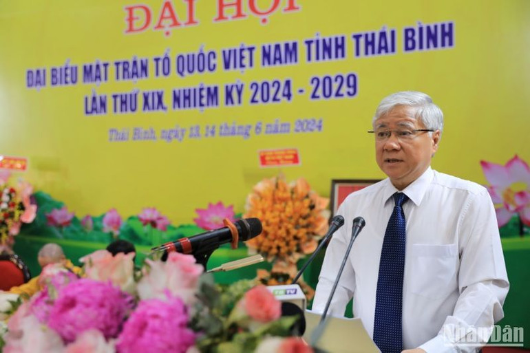 Đồng chí Đỗ Văn Chiến đánh giá cao những kết quả tích cực của Mặt trận Tổ quốc các cấp ở tỉnh Thái Bình đạt được trong những năm qua.