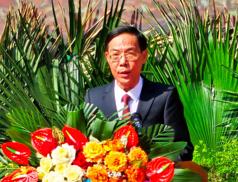 Phó Chủ tịch Ủy ban nhân dân tỉnh Thanh Hóa trình bày diễn văn tại Lễ kỷ niệm. Phó Chủ tịch Ủy ban nhân dân tỉnh Thanh Hóa trình bày diễn văn tại Lễ kỷ niệm.