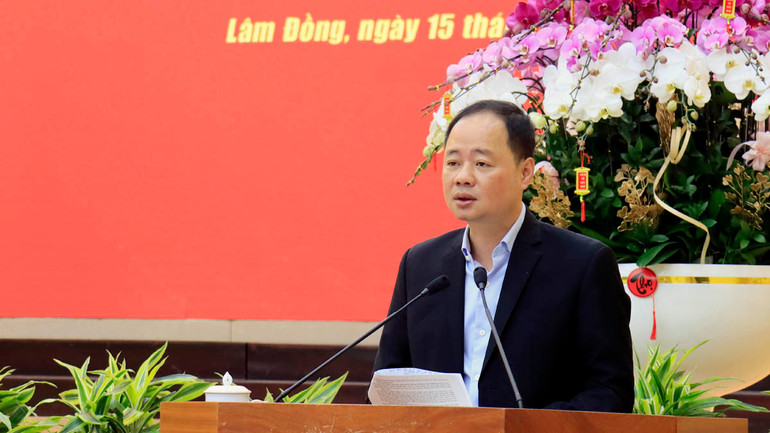 Chủ tịch Ủy ban nhân dân tỉnh Lâm Đồng Trần Hồng Thái thông tin tình hình kinh tế-xã hội của tỉnh năm 2024 và phương hướng, nhiệm vụ năm 2025.