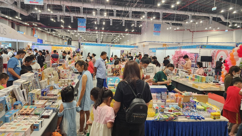 Ngày hội Nhân vật biểu tượng và bản quyền Việt Nam-Hàn Quốc năm 2023 thu hút nhiều đối tượng khán giả.