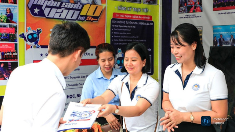 Nhiều cơ hội việc làm được giới thiệu tại Ngày hội.